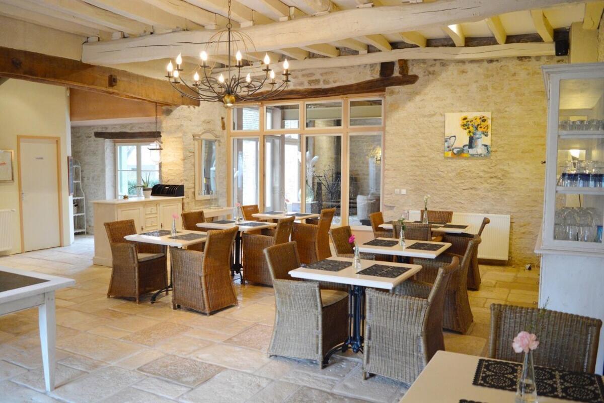 La Dominotte Bed & Breakfast Demigny Room photo