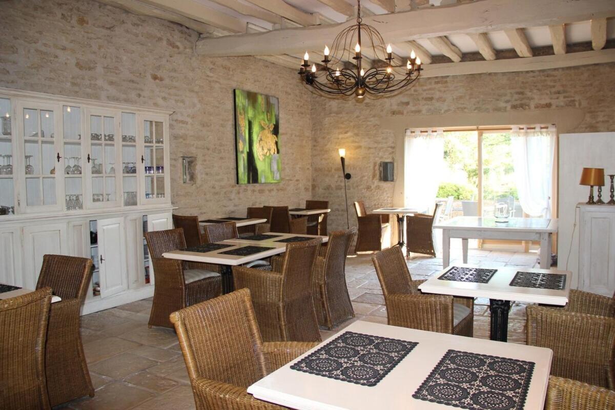 La Dominotte Bed & Breakfast Demigny Room photo